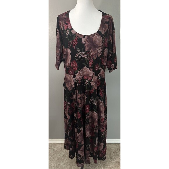 Torrid Size 2 (18-20) Floral Maxi Dress Short Sleeve Babydoll Boho Maxi NWT - Picture 1 of 6